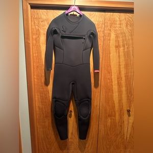 Billabong Synergy 5/4 wetsuit